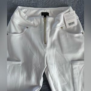 NWT Jaanuu white scrub pants- SIZE XS